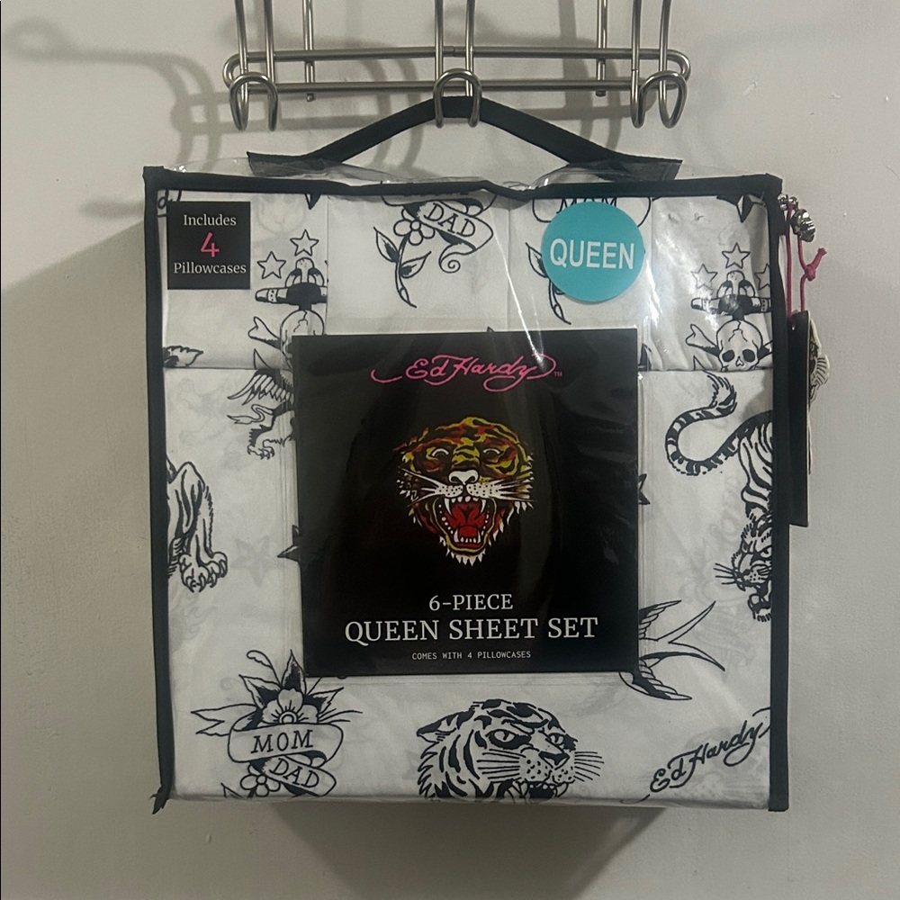 Ed Hardy White and Black Queen Sheet Set with Tiger Motif